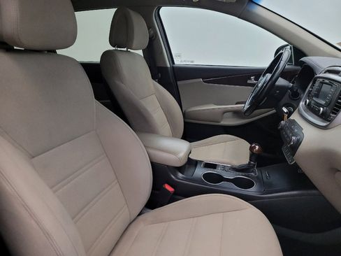 Used 2016 Kia Sorento AWD w/ LX Convenience Package image 21