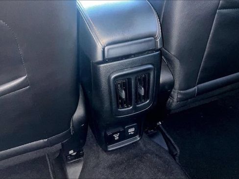 Used 2018 Jeep Compass Latitude w/ Popular Equipment Group AWD/4WD image 25