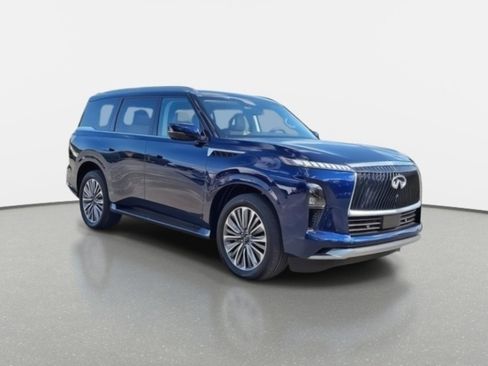 Used 2025 INFINITI QX80 Sensory image 3
