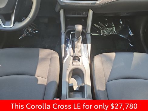 Used 2024 Toyota Corolla Cross LE w/ Moonroof Package AWD/4WD image 31