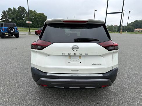 Used 2023 Nissan Rogue SL w/ SL Premium Package AWD/4WD image 8