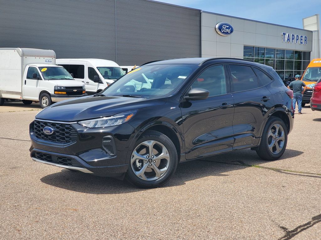 Used 2023 Ford Escape ST-Line w/ Tech Pack #1 AWD/4WD image 28