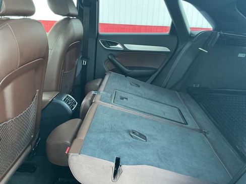 Used 2018 Audi Q3 2.0T Premium Plus w/ Premium Plus Package image 38