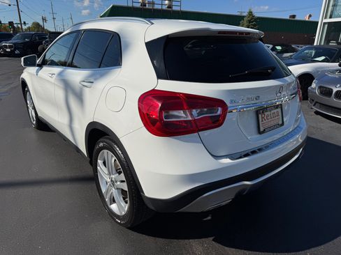 Used 2019 Mercedes-Benz GLA 250 4MATIC image 9