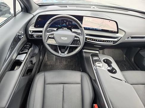 Used 2024 Cadillac Lyriq Luxury w/ LPO, Floor Liner Package RWD image 11