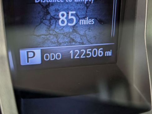 Used 2019 Toyota Tacoma SR5 RWD image 16