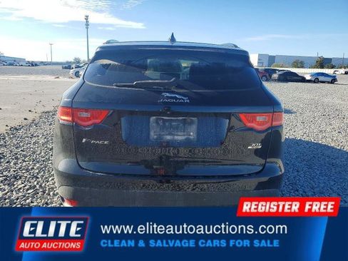 Used 2019 Jaguar F-PACE Prestige image 11