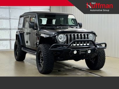 Used 2018 Jeep Wrangler Unlimited Sahara w/ Cold Weather Group
