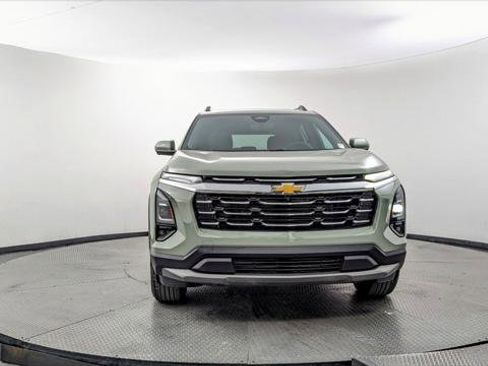 Used 2025 Chevrolet Equinox LT w/ Convenience Package II image 12