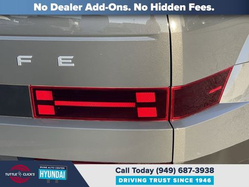 Used 2025 Hyundai Santa Fe SEL image 9