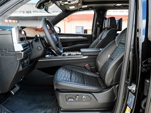 Used 2025 Cadillac Escalade V w/ LPO, Floor Liner Package image 4