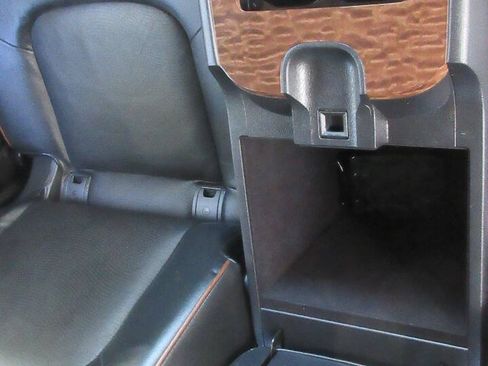 Used 2020 Nissan Armada SL w/ Premium Package RWD image 29