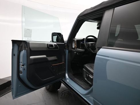 Certified 2021 Ford Bronco Badlands w/ Sasquatch Package image 9