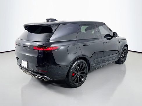 Used 2025 Land Rover Range Rover Sport Dynamic SE AWD/4WD image 9