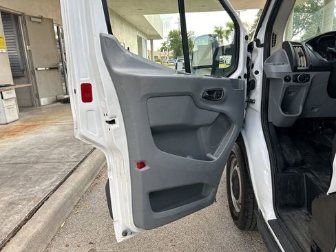 Used 2018 Ford Transit 250 138 image 22