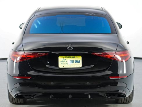 Used 2022 Mercedes-Benz S 500 4MATIC w/ AMG Line Package image 59