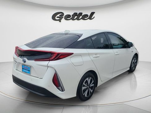 Used 2018 Toyota Prius Prime Advanced FWD image 4