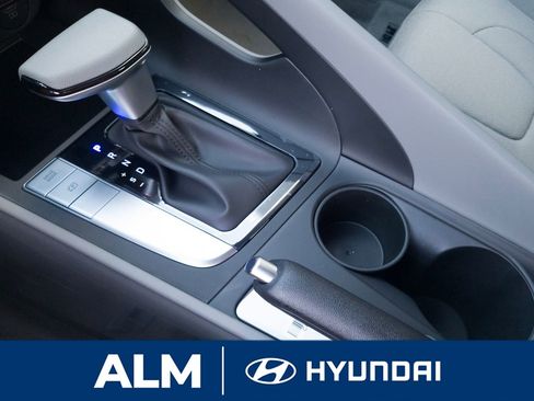 New 2026 Hyundai Elantra SE image 24