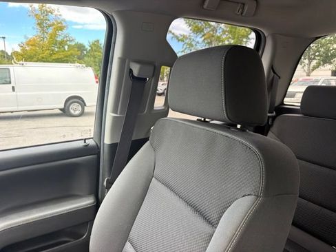 Used 2017 GMC Sierra 1500 SLE w/ SLE Value Package RWD image 6