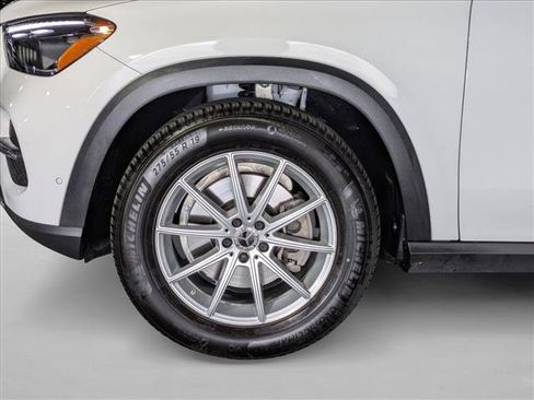 Certified 2025 Mercedes-Benz GLE 350 4MATIC w/ Winter Package image 25