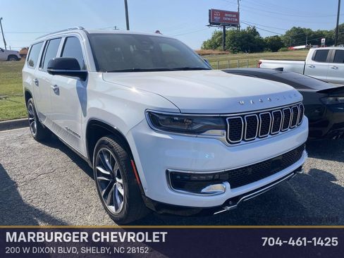 Used 2024 Jeep Wagoneer L Series III w/ Premium Group I AWD/4WD image 1