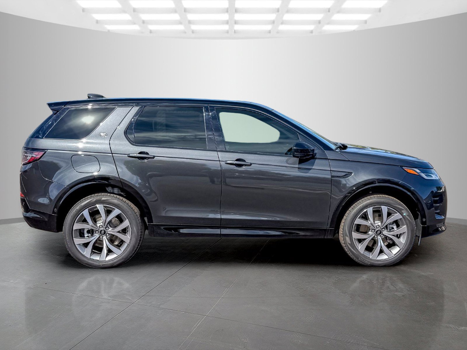 New 2026 Land Rover Discovery Sport Landmark AWD/4WD image 6