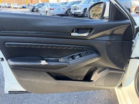 Used 2019 Nissan Altima 2.5 S image 15