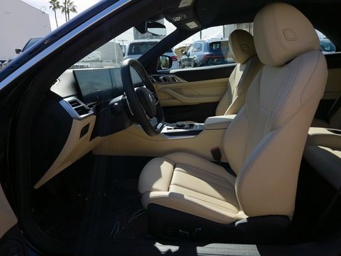 Used 2025 BMW 430i Convertible w/ Convenience Package image 11