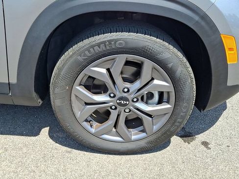 Used 2024 Kia Seltos LX AWD/4WD image 8