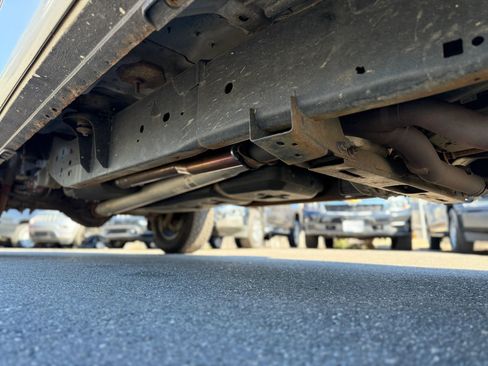 Used 2011 Ford F150 Platinum image 10