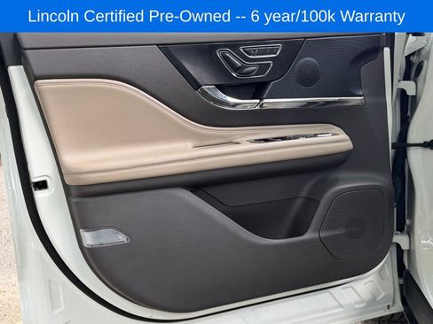 Used 2023 Lincoln Corsair AWD image 25