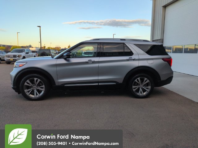 Used 2020 Ford Explorer Platinum w/ Premium Technology Package AWD/4WD image 6