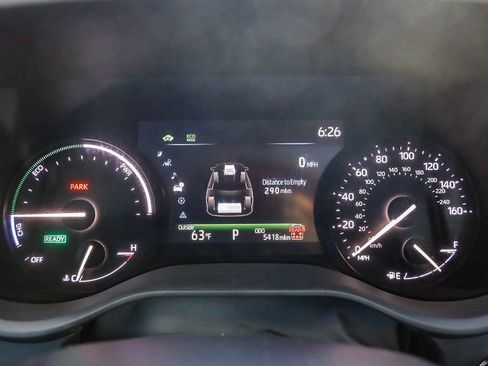 Used 2026 Toyota Sienna XLE FWD image 28