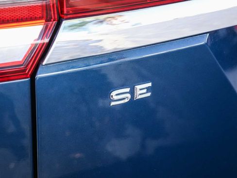 Used 2020 Volkswagen Atlas SE w/ Panoramic Sunroof Package image 10