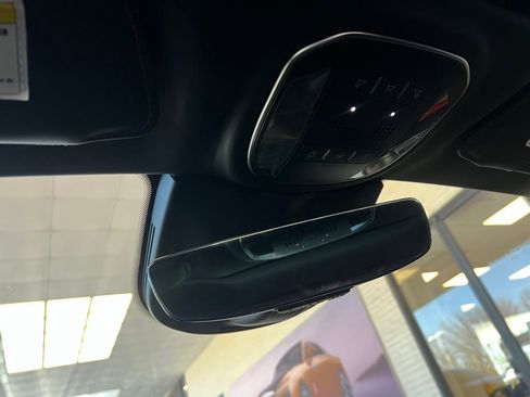 Used 2021 Ferrari F8 Tributo image 18