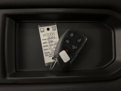 Certified 2024 Chevrolet Silverado 1500 LT AWD/4WD image 21