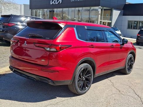 Used 2023 Mitsubishi Outlander SE Black Edition AWD/4WD image 6