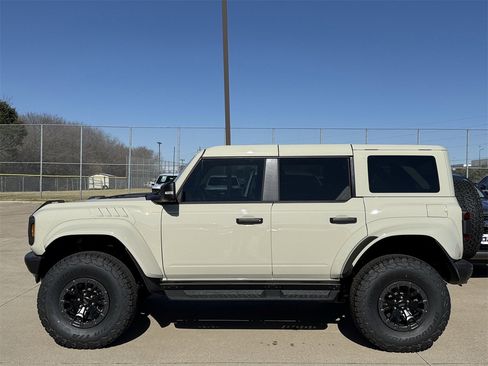 New 2025 Ford Bronco Raptor image 28