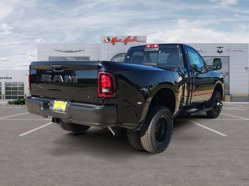 New 2026 RAM 3500 Tradesman AWD/4WD image 5