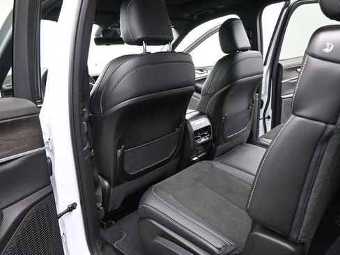 New 2026 Jeep Grand Cherokee L 4WD image 13