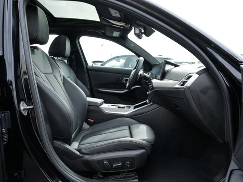 Used 2025 BMW 330i xDrive Sedan image 39