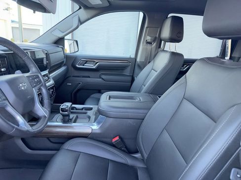 Used 2022 Chevrolet Silverado 1500 LT Trail Boss w/ LT Trail Boss Premium Package image 5