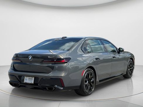 New 2026 BMW 760i xDrive AWD/4WD image 32