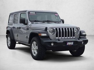 Used 2019 Jeep Wrangler Unlimited Sport S AWD/4WD video 3