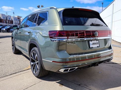 New 2026 Volkswagen Atlas SEL Premium R-Line AWD/4WD image 3