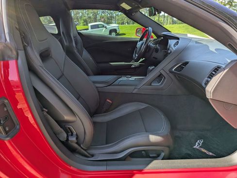 Used 2019 Chevrolet Corvette Stingray Coupe w/ 1LT RWD image 16
