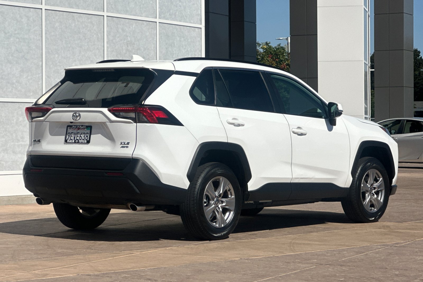 Certified 2023 Toyota RAV4 XLE w/ Convenience Package AWD/4WD image 4