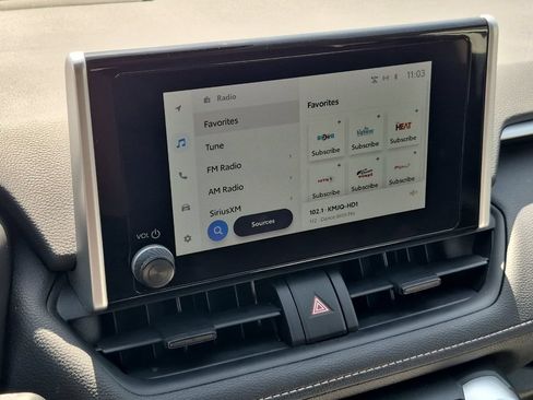 Certified 2025 Toyota RAV4 XLE AWD/4WD image 18