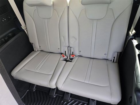 New 2026 Kia Sorento S image 20