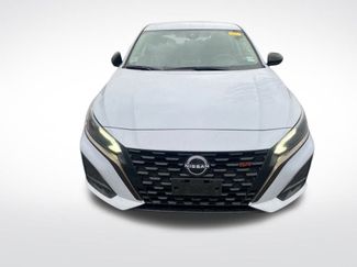 Used 2023 Nissan Altima 2.5 SR video 2